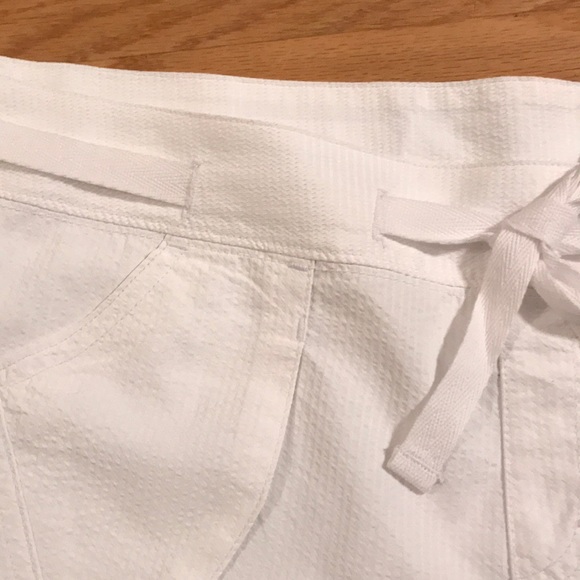 Shorts - Picture 4 of 6